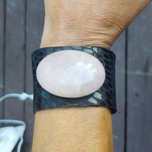 Large Rose Quartz Cabochon Black Leather Bracelet